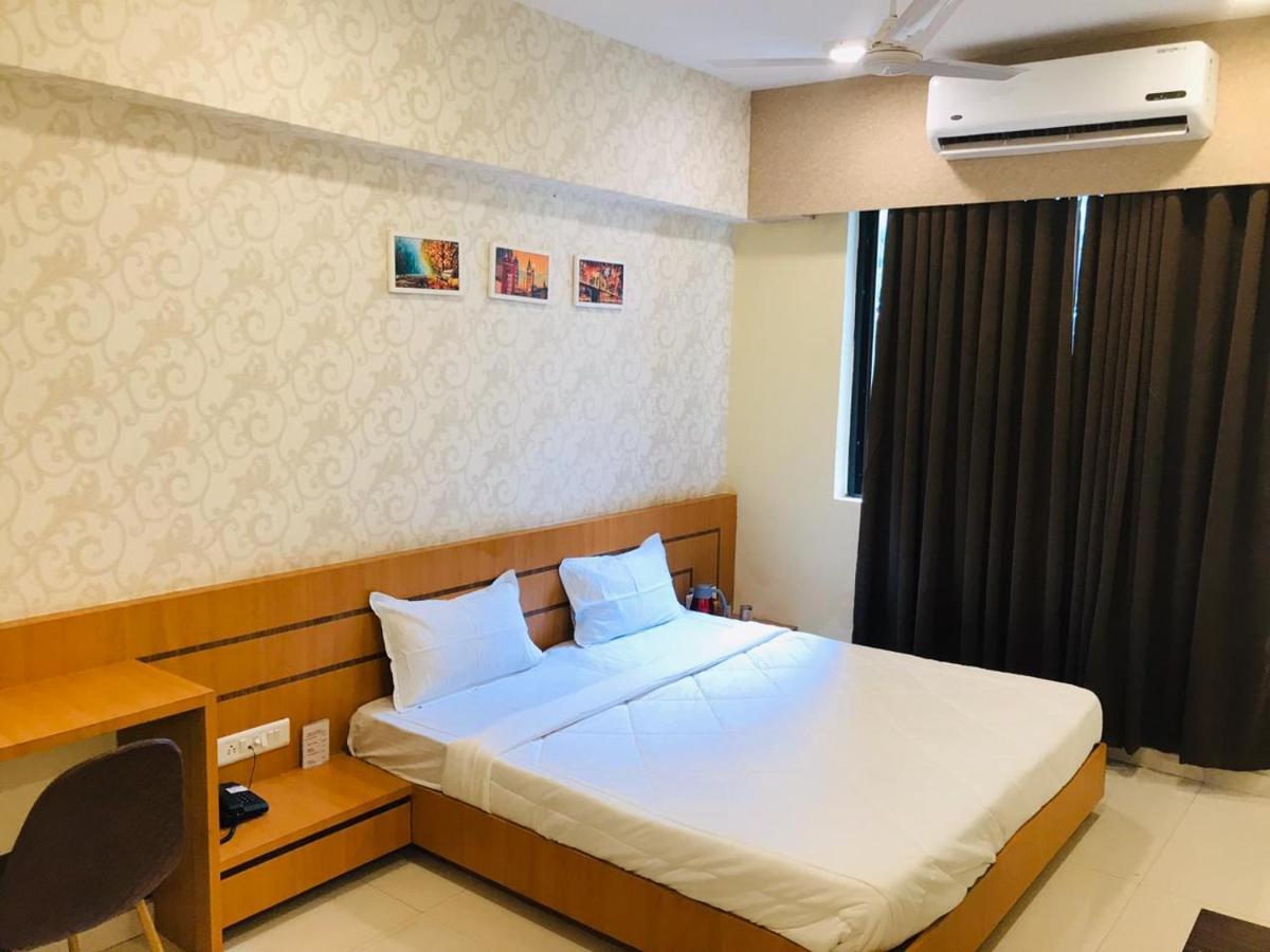 Hotel Golden - I Raipur  Exterior photo
