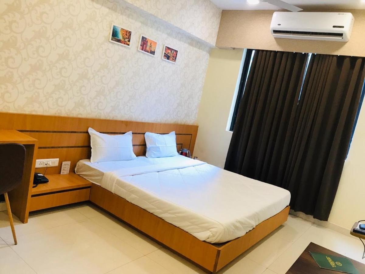 Hotel Golden - I Raipur  Exterior photo