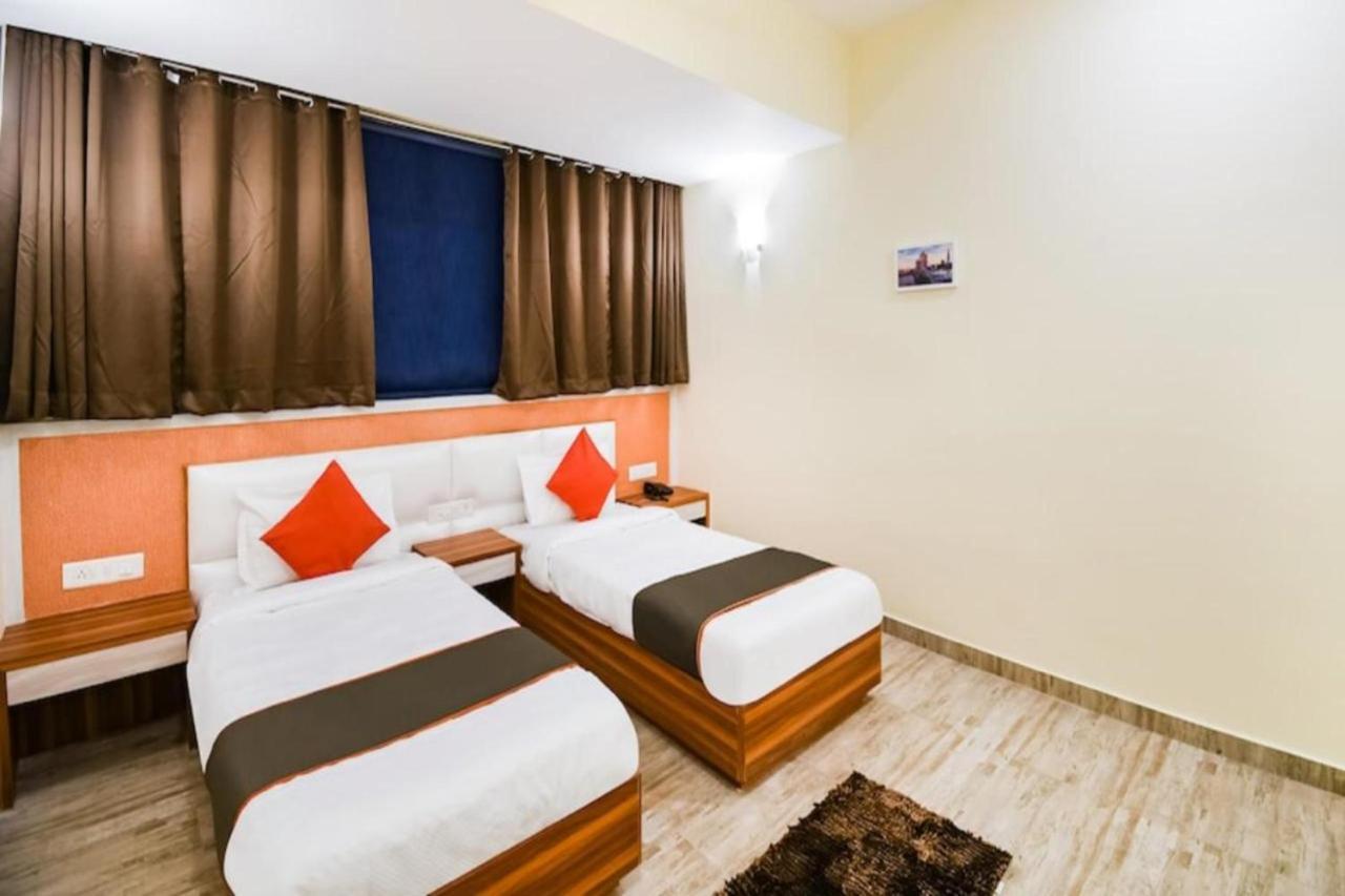 Hotel Golden - I Raipur  Exterior photo